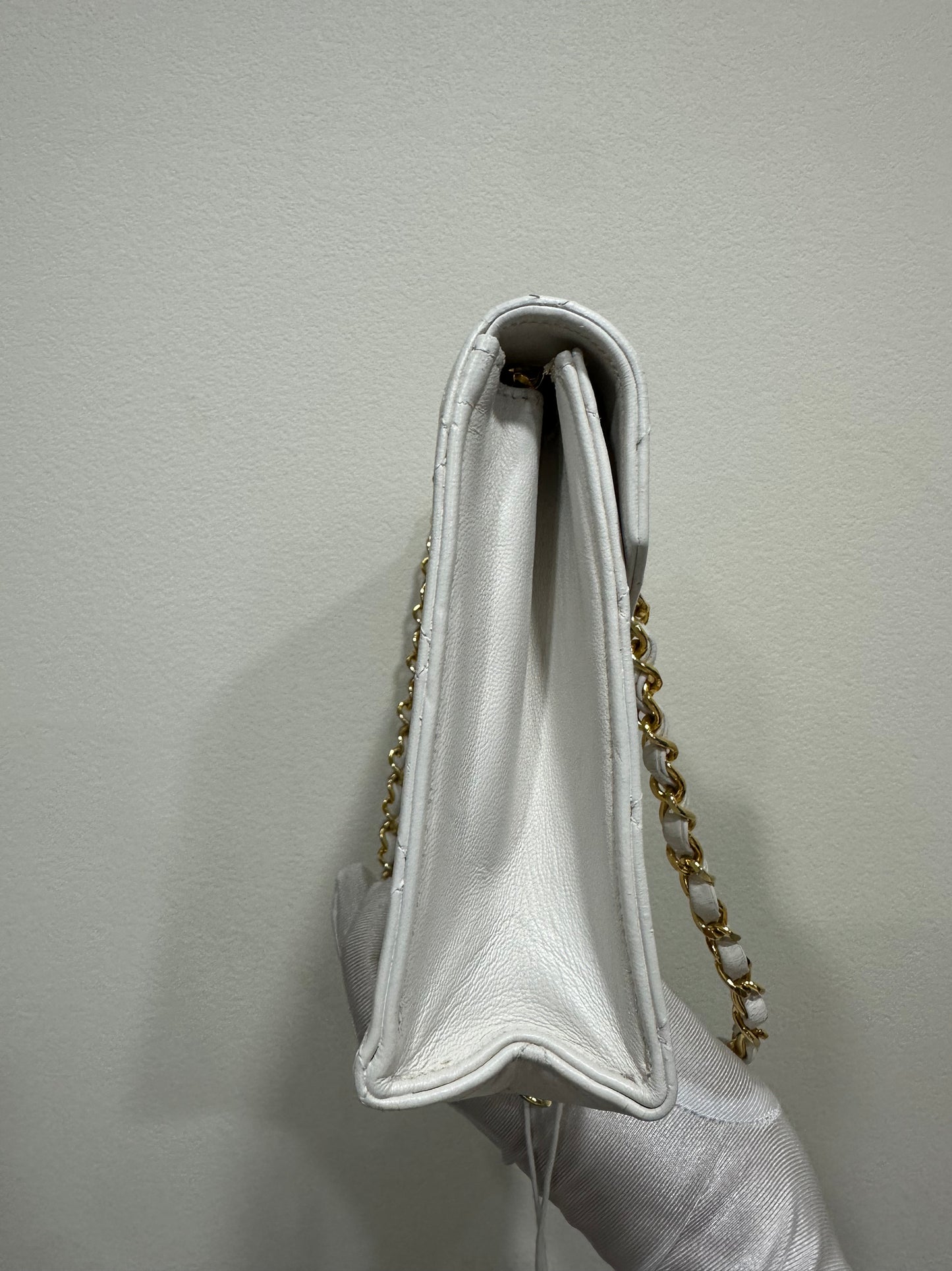 Borsa a tracolla Chanel Matelassé con catena Push Lock