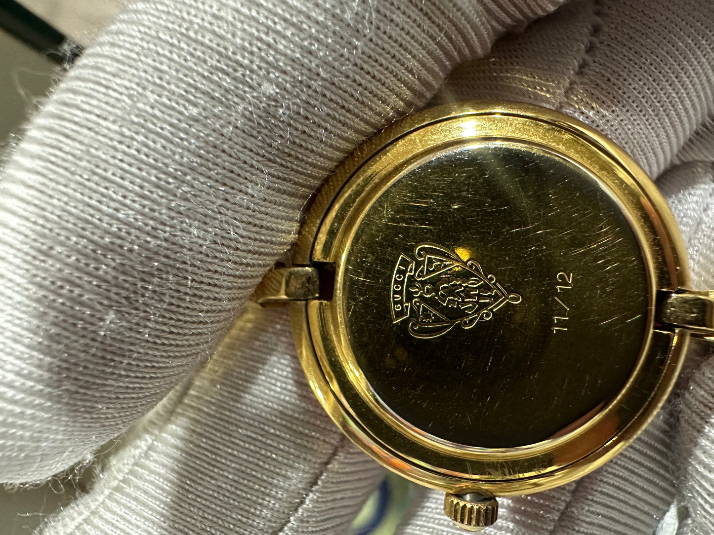 GUCCI Change Bezel Watch Model 11/12