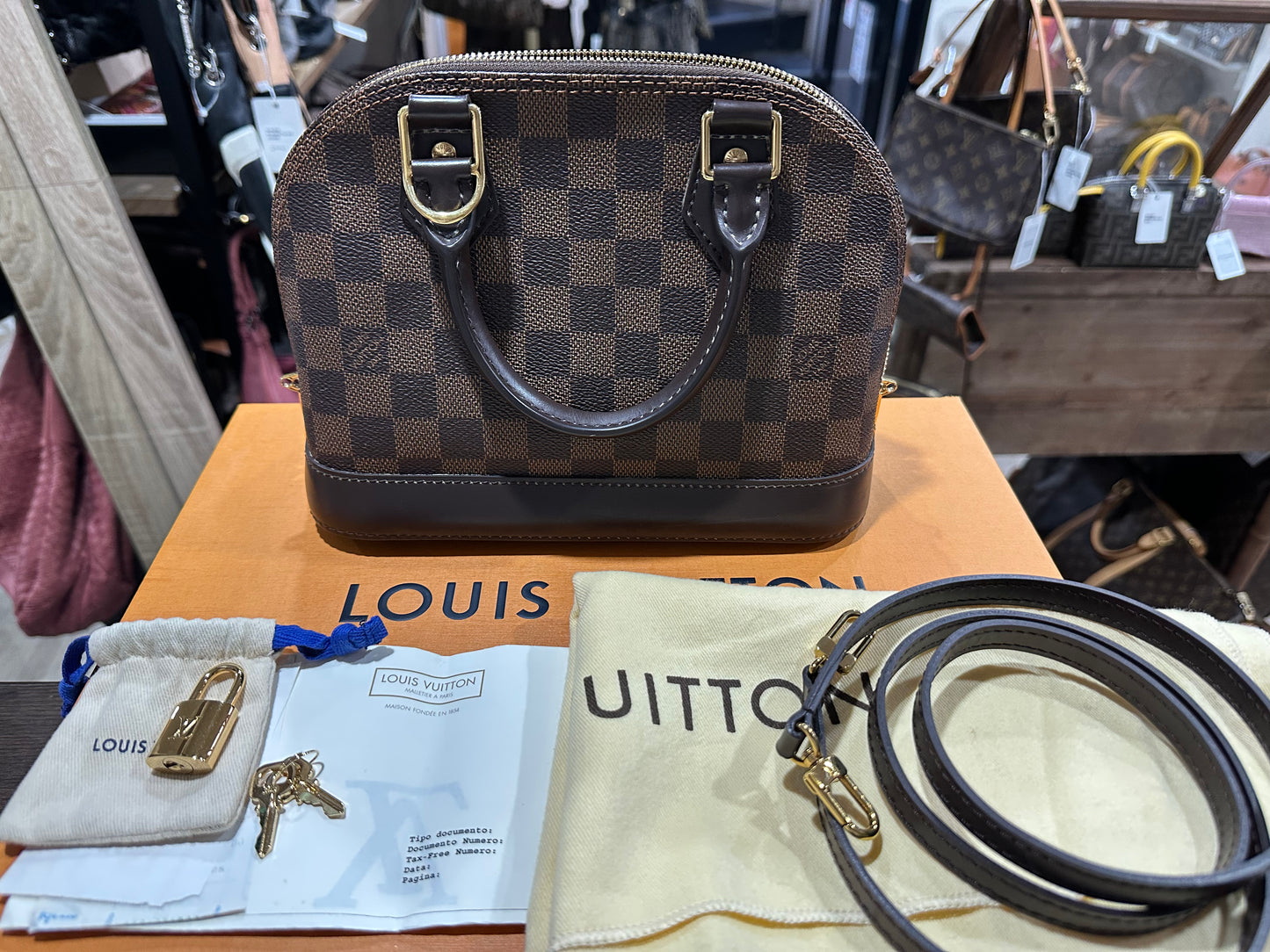 Louis Vuitton Alma bb damier Full Set