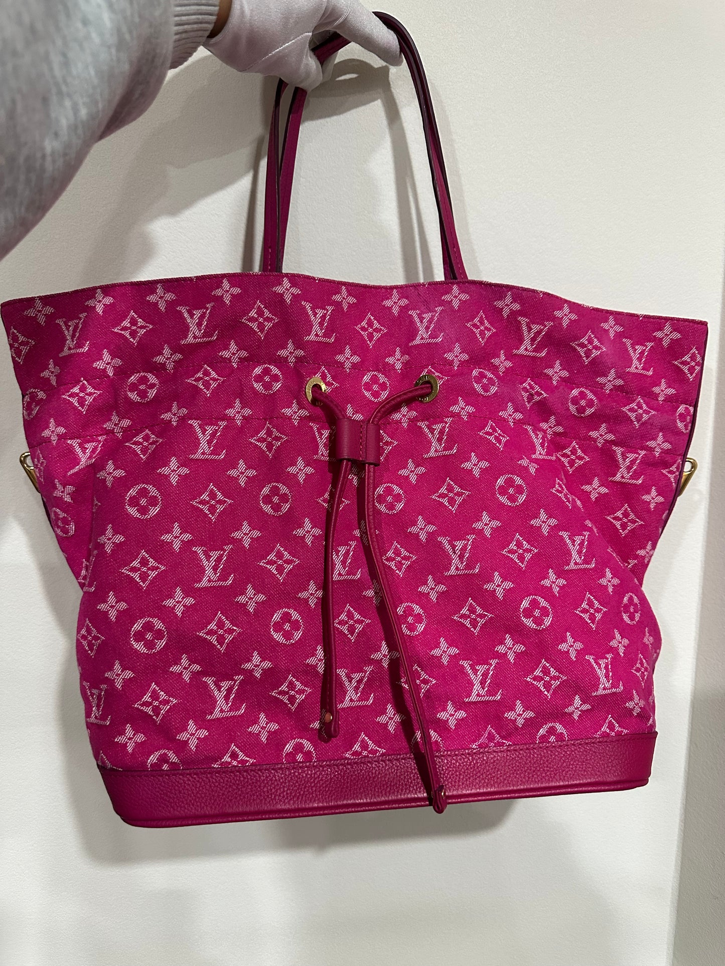 Louis Vuitton neverfull pink denim