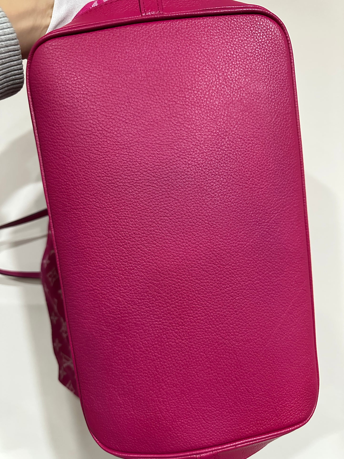 Louis Vuitton neverfull pink denim