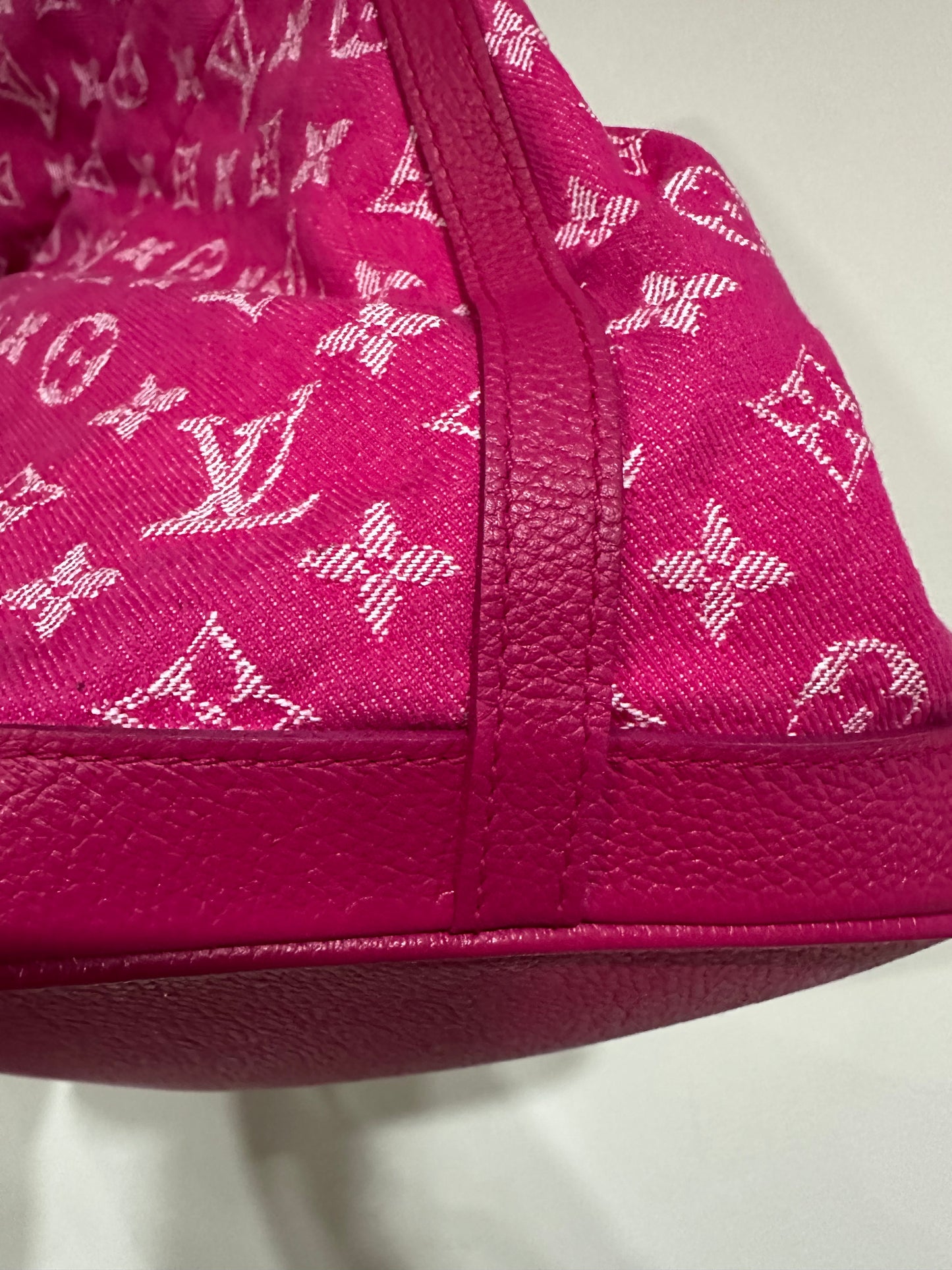 Louis Vuitton neverfull pink denim