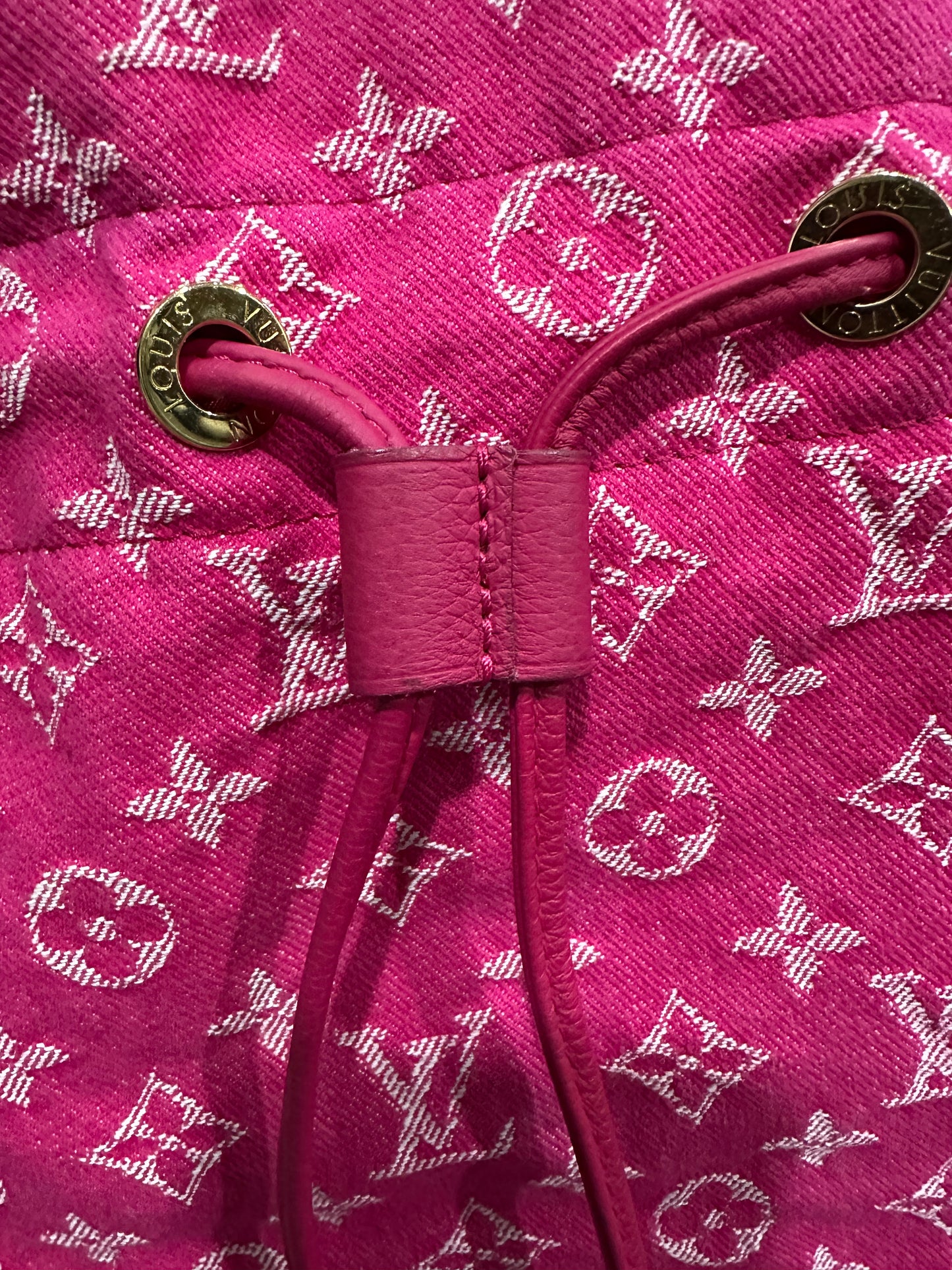 Louis Vuitton neverfull pink denim