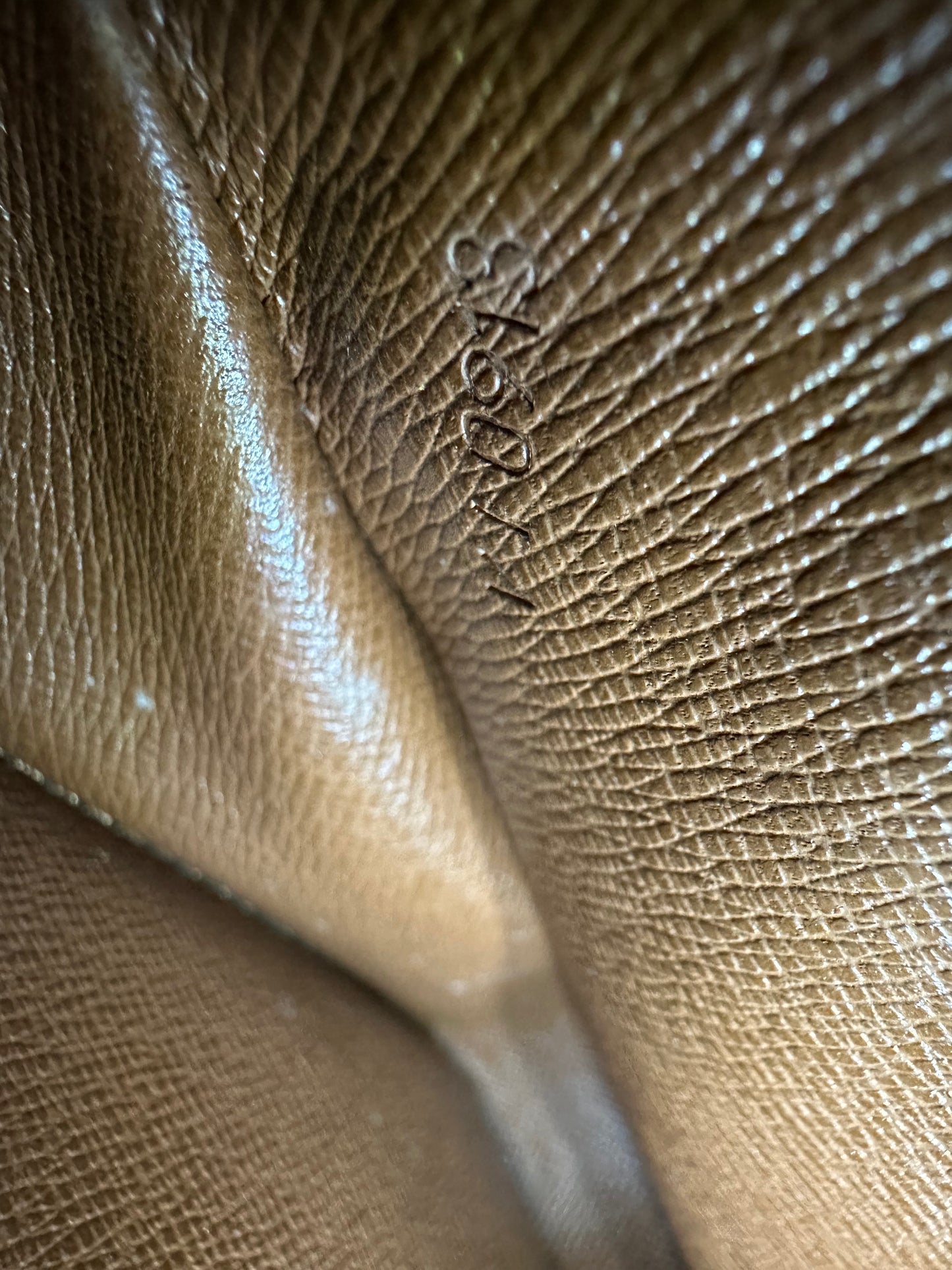 LOUIS VUITTON Monogram Saint Cloud Crossbody