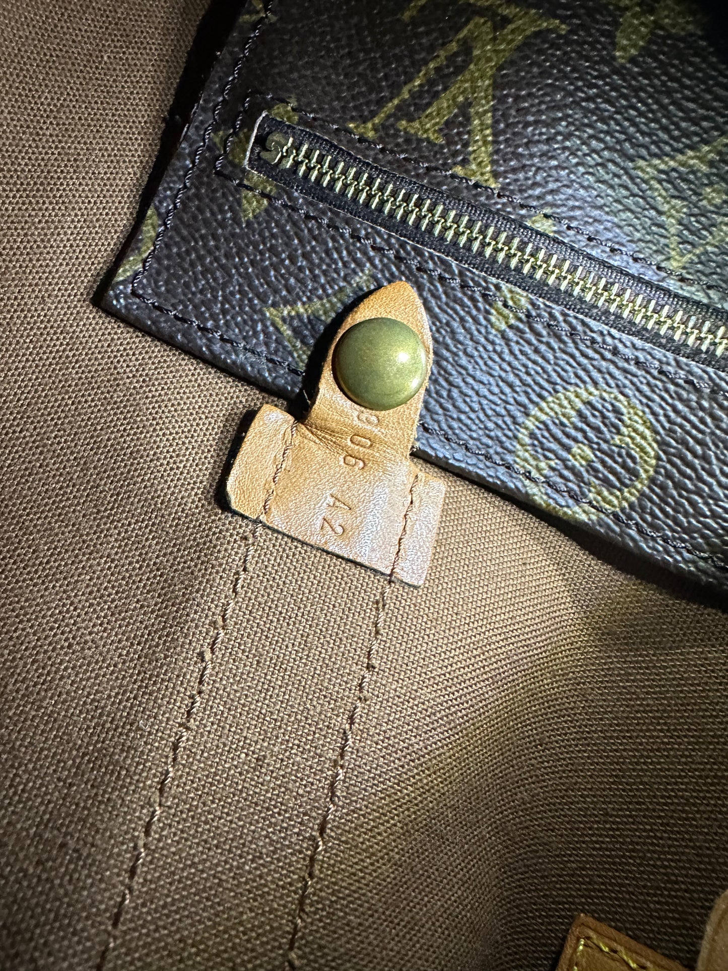 LOUIS VUITTON Randonnee GM