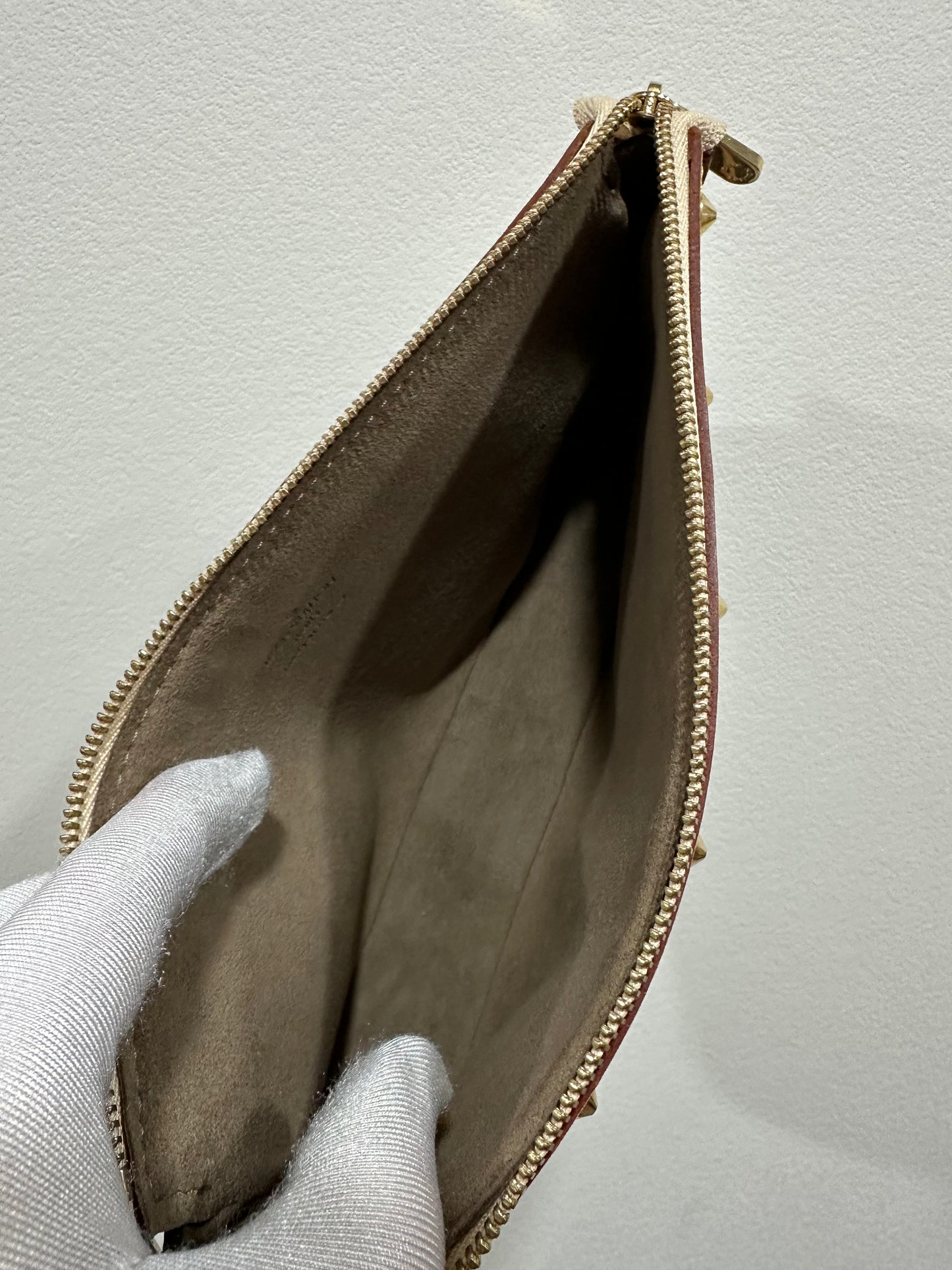 Louis Vuitton murakami pochette accessories