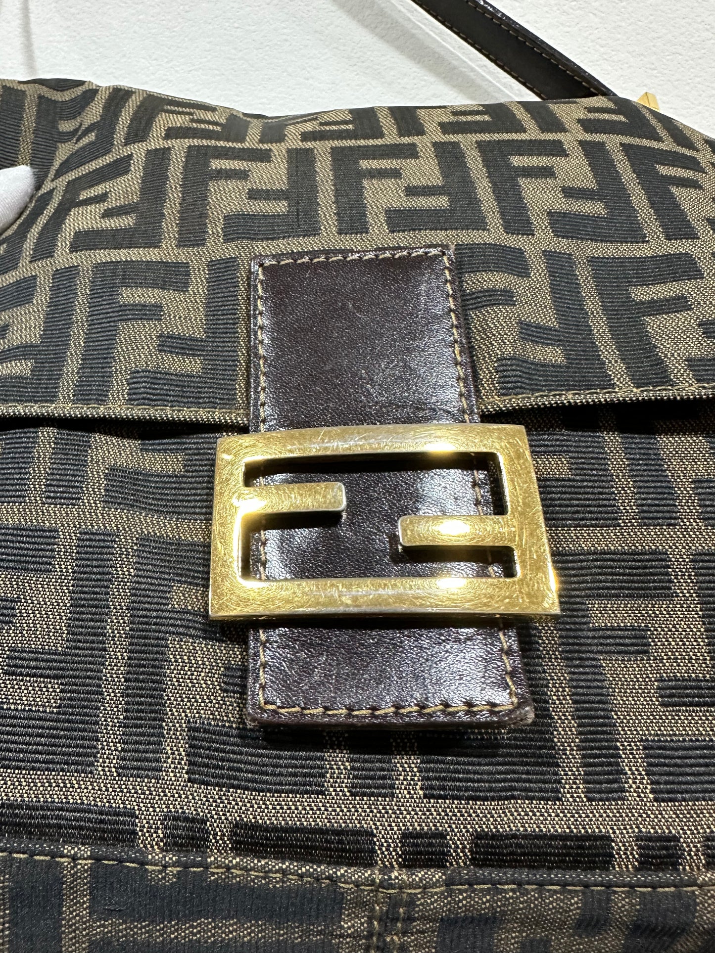 FENDI Mamma Baguette gold