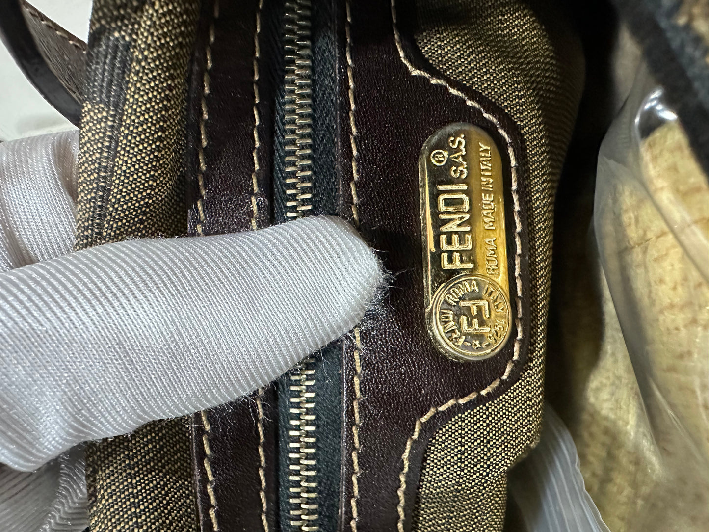 FENDI Mamma Baguette gold