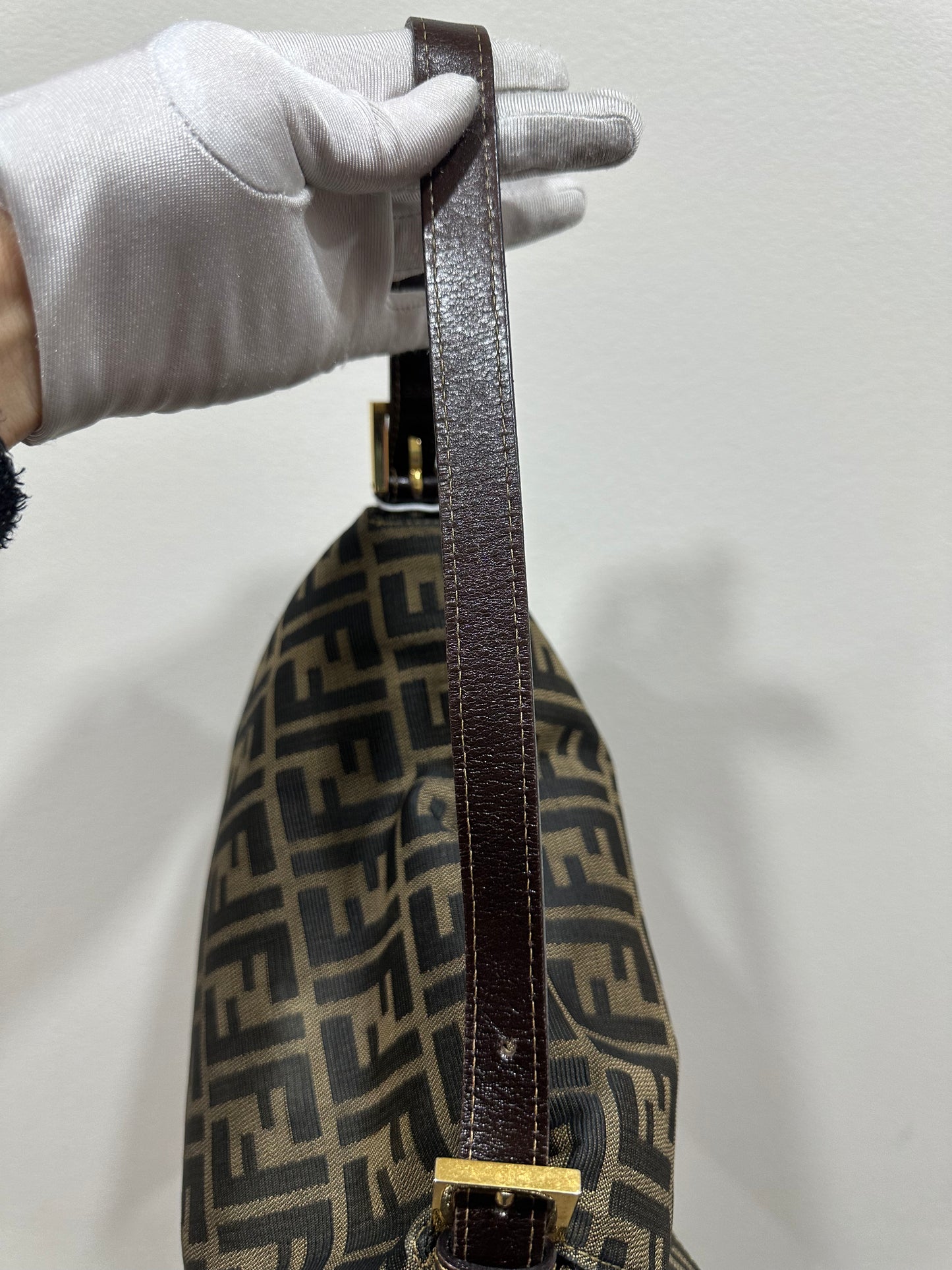 FENDI Mamma Baguette gold