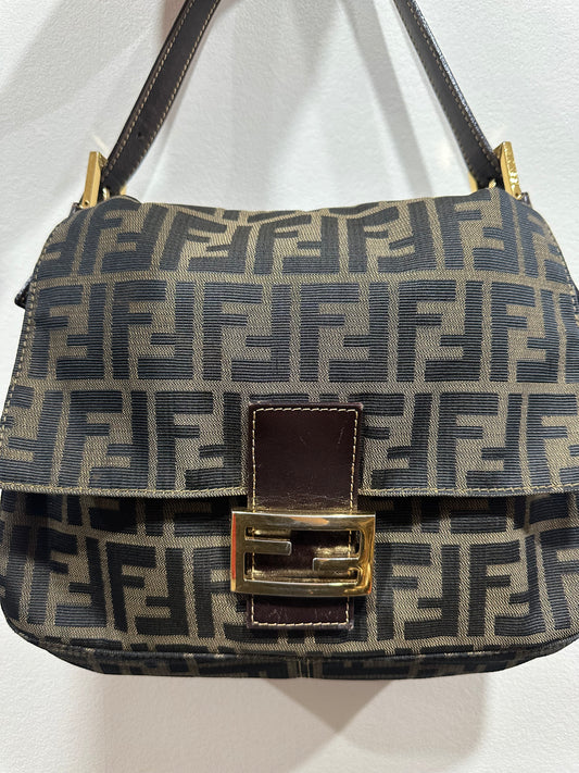 FENDI Mamma Baguette gold