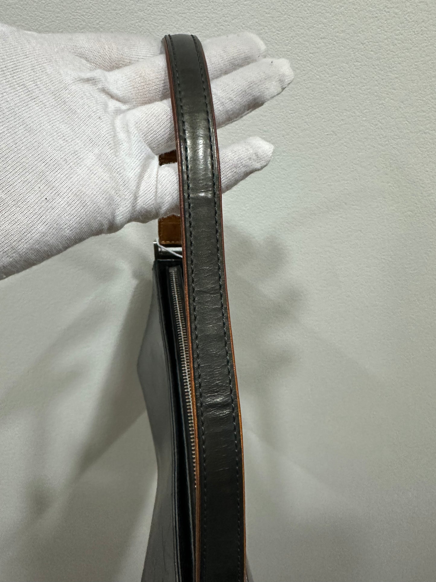 Louis Vuitton Mat Fowler