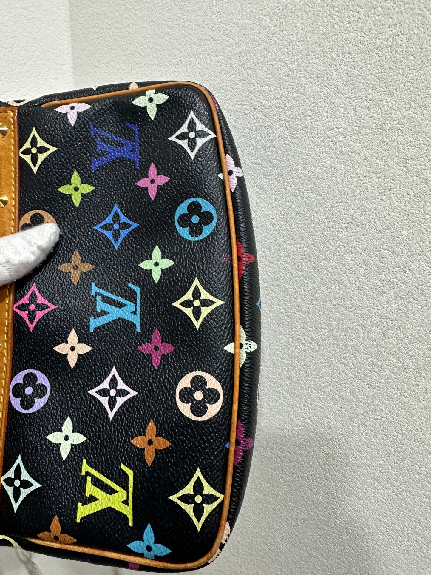 Louis Vuitton Murakami multicolor accessories