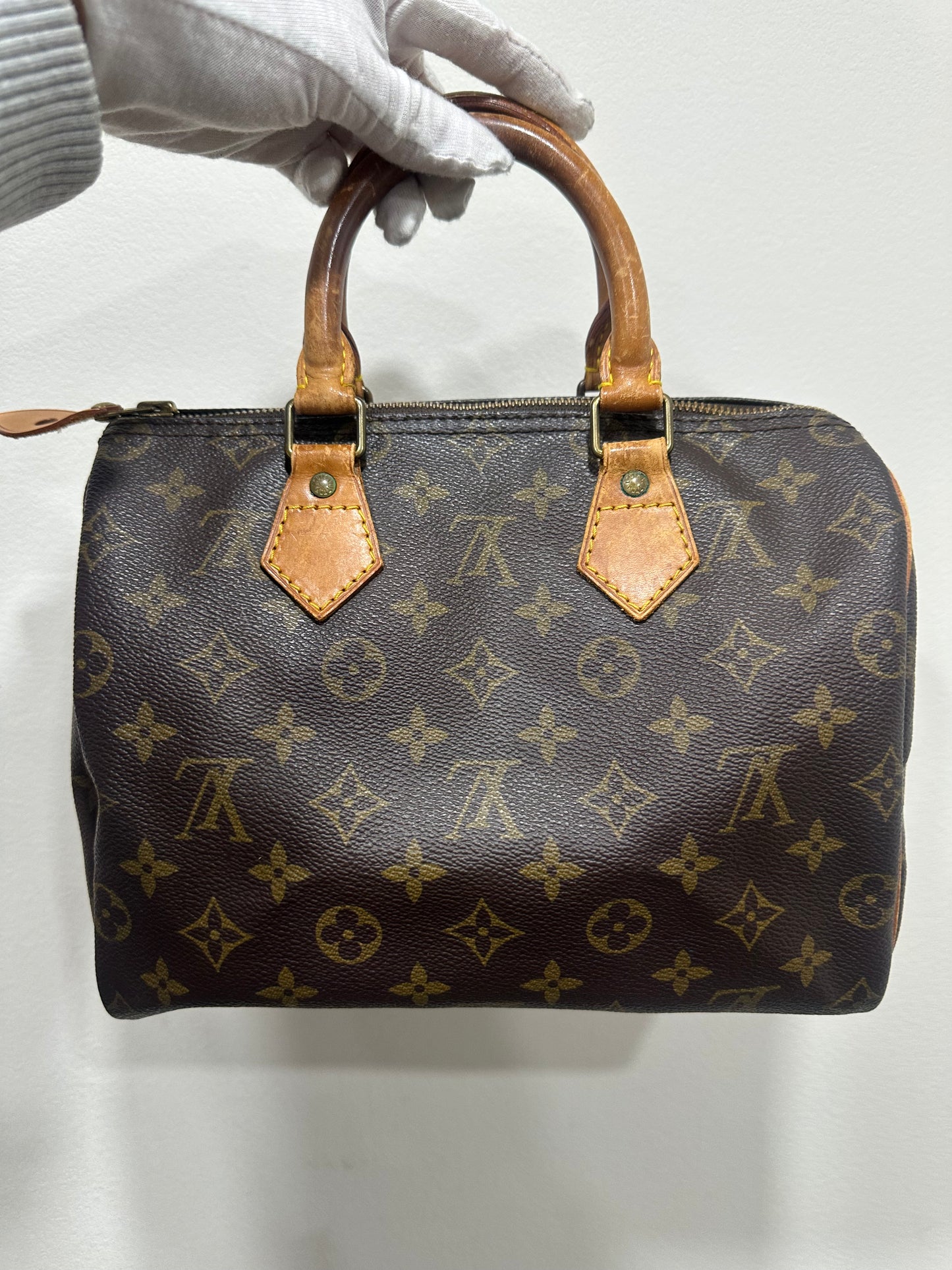 Louis Vuitton speedy 25