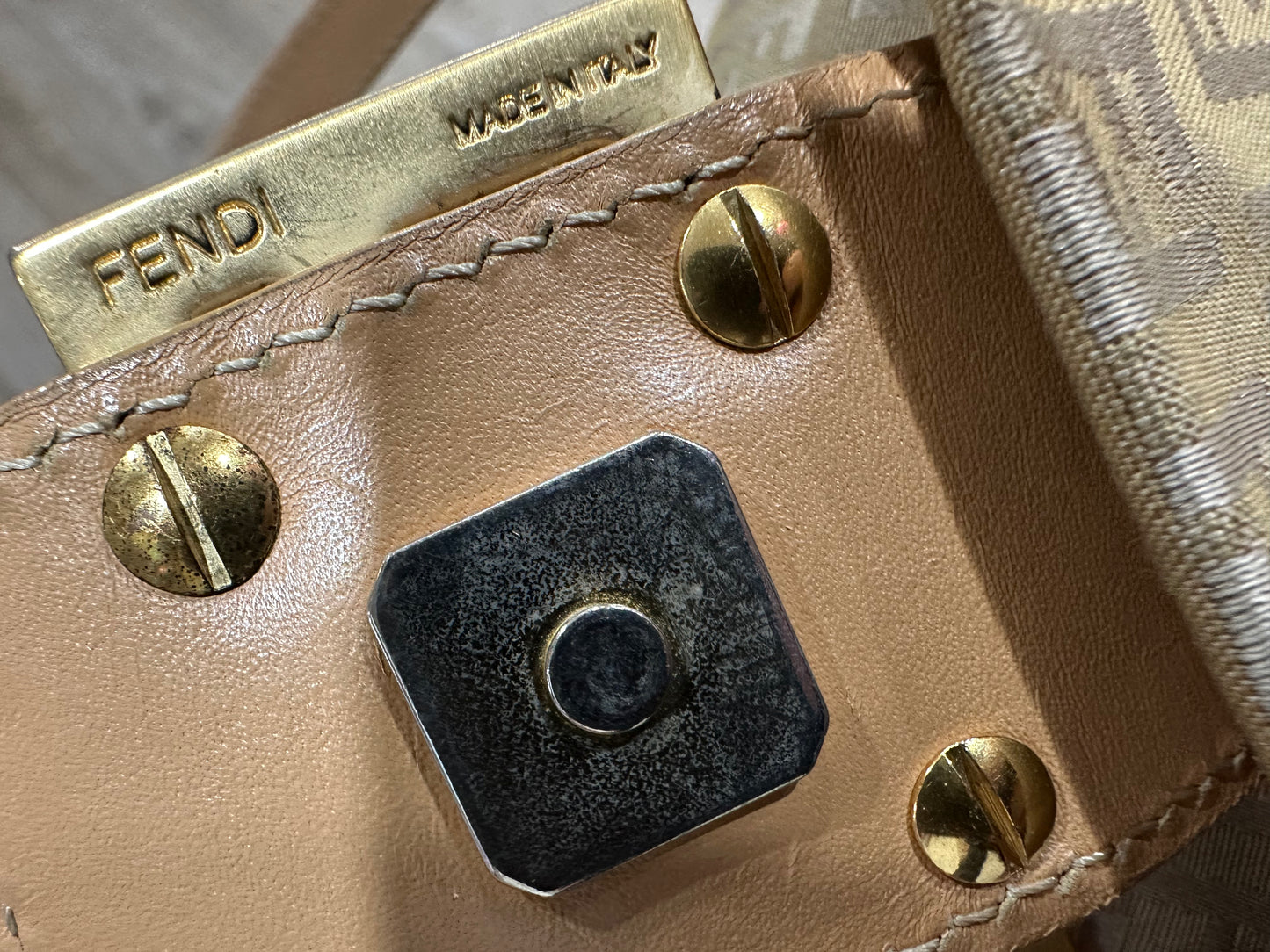 FENDI Mamma Baguette