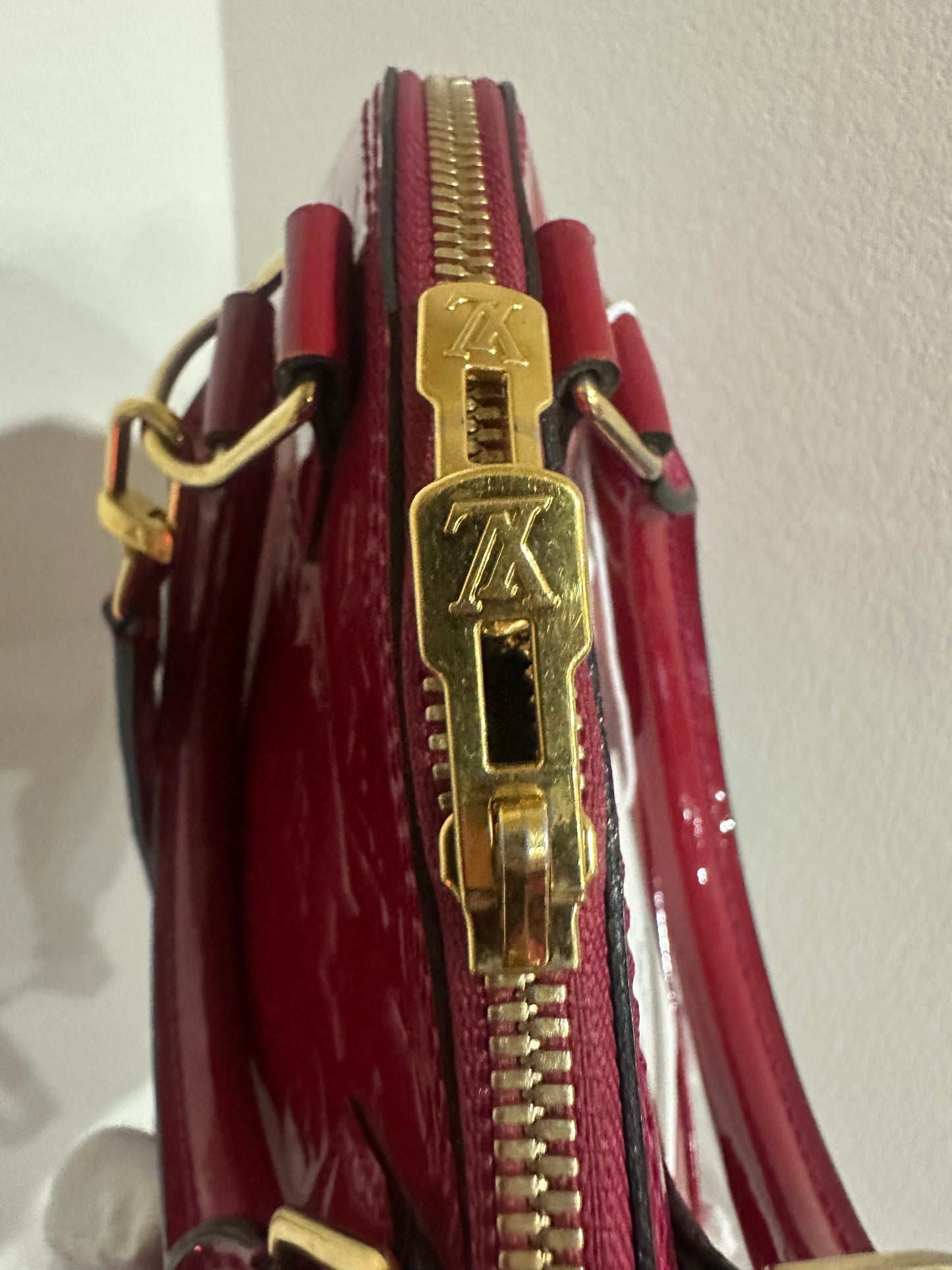 Louis Vuitton Vernis Alma BB