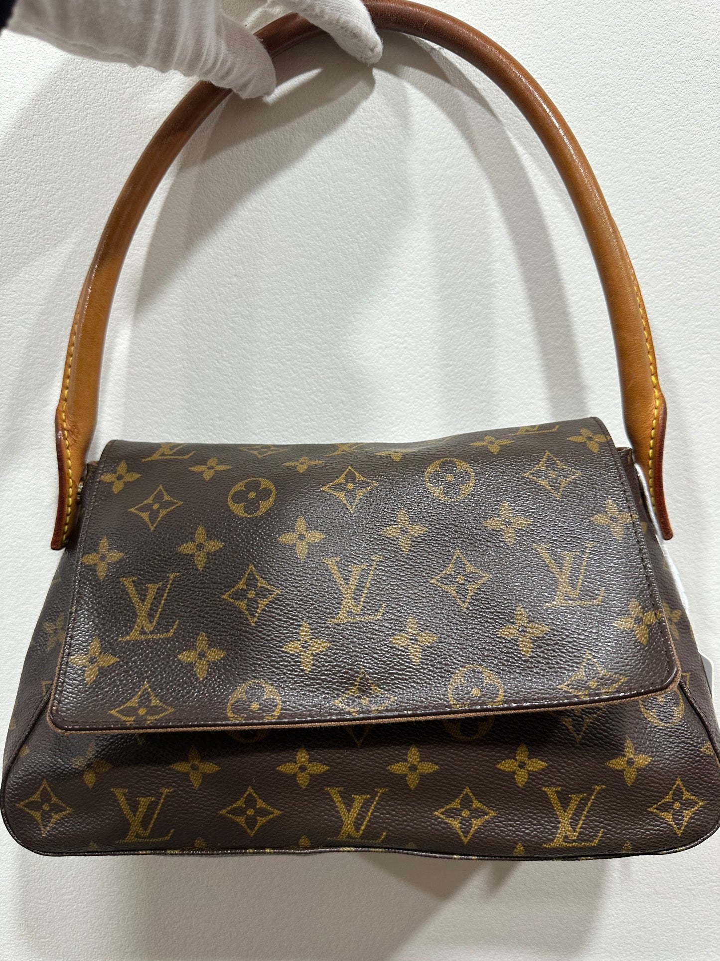 Louis Vuitton mini looping