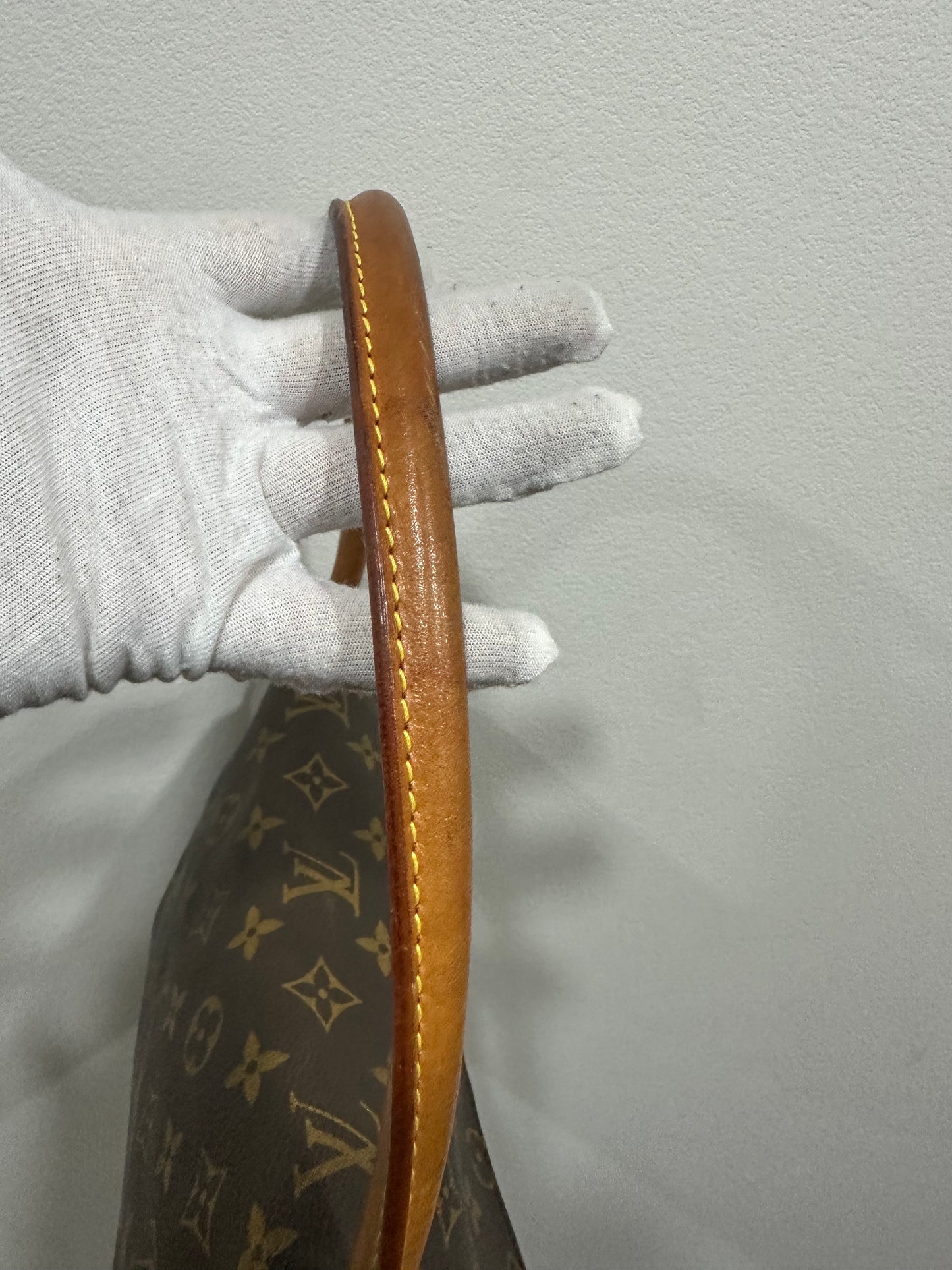 Louis Vuitton mini looping