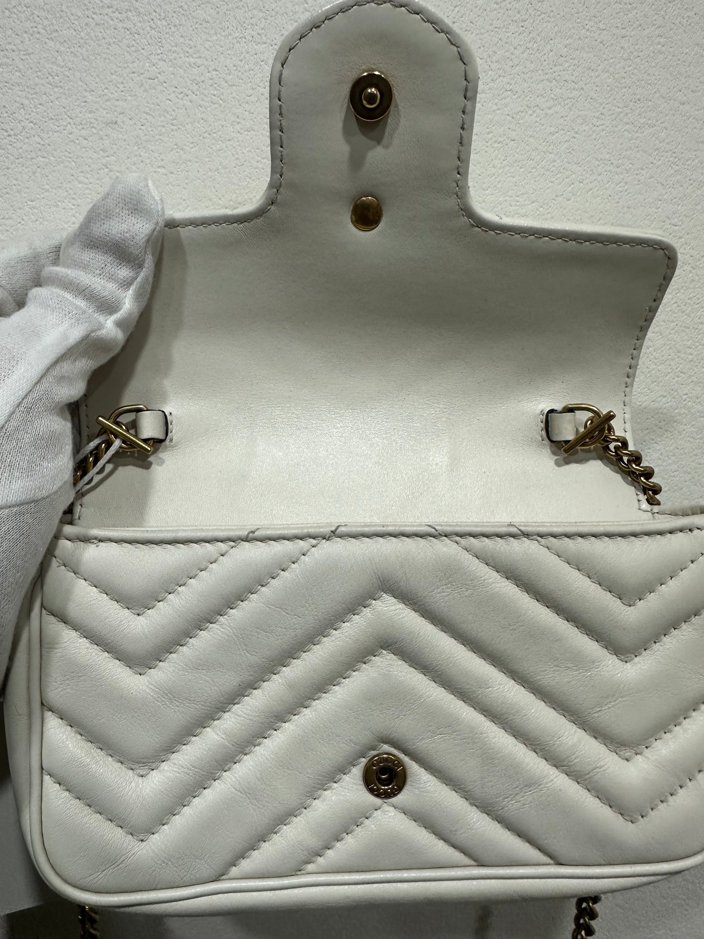 GUCCI Marmont white