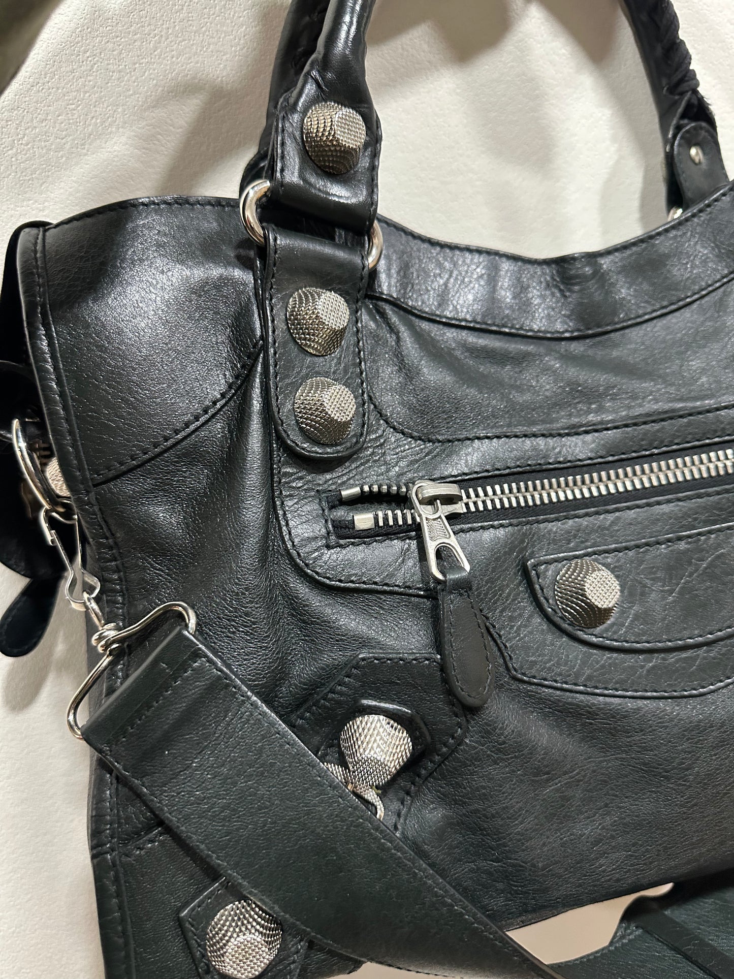 Balenciaga city black