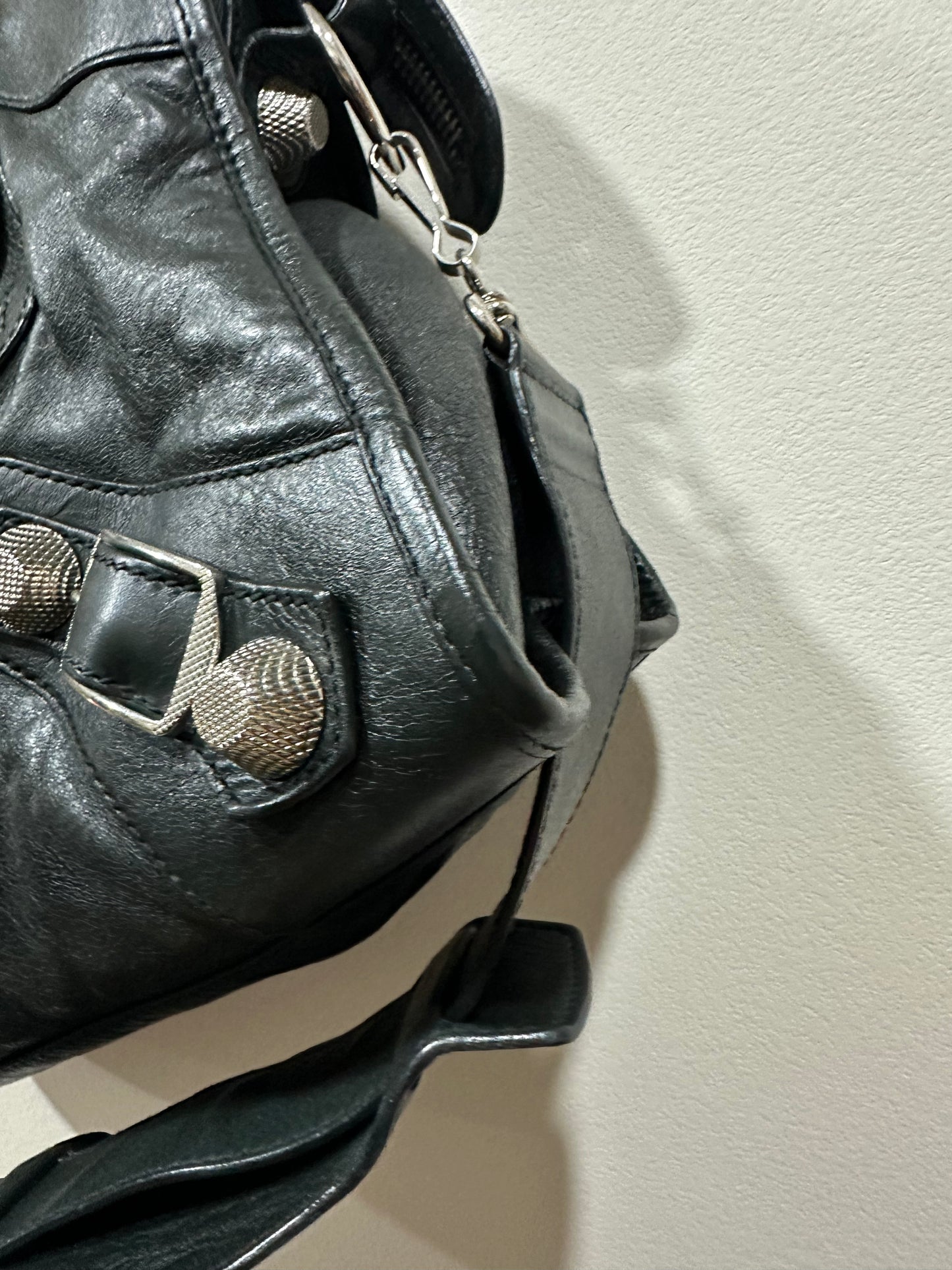 Balenciaga city black