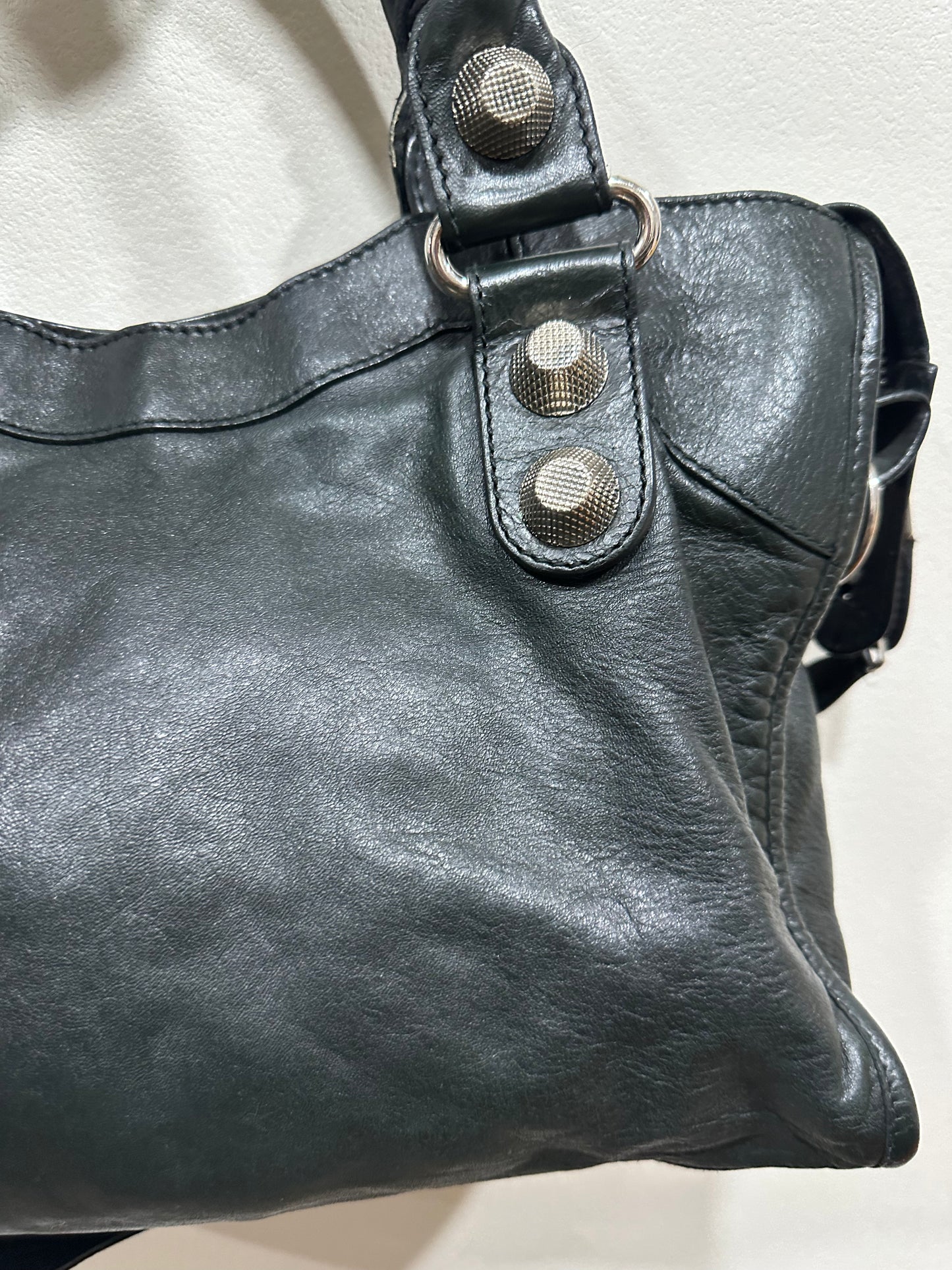 Balenciaga city black