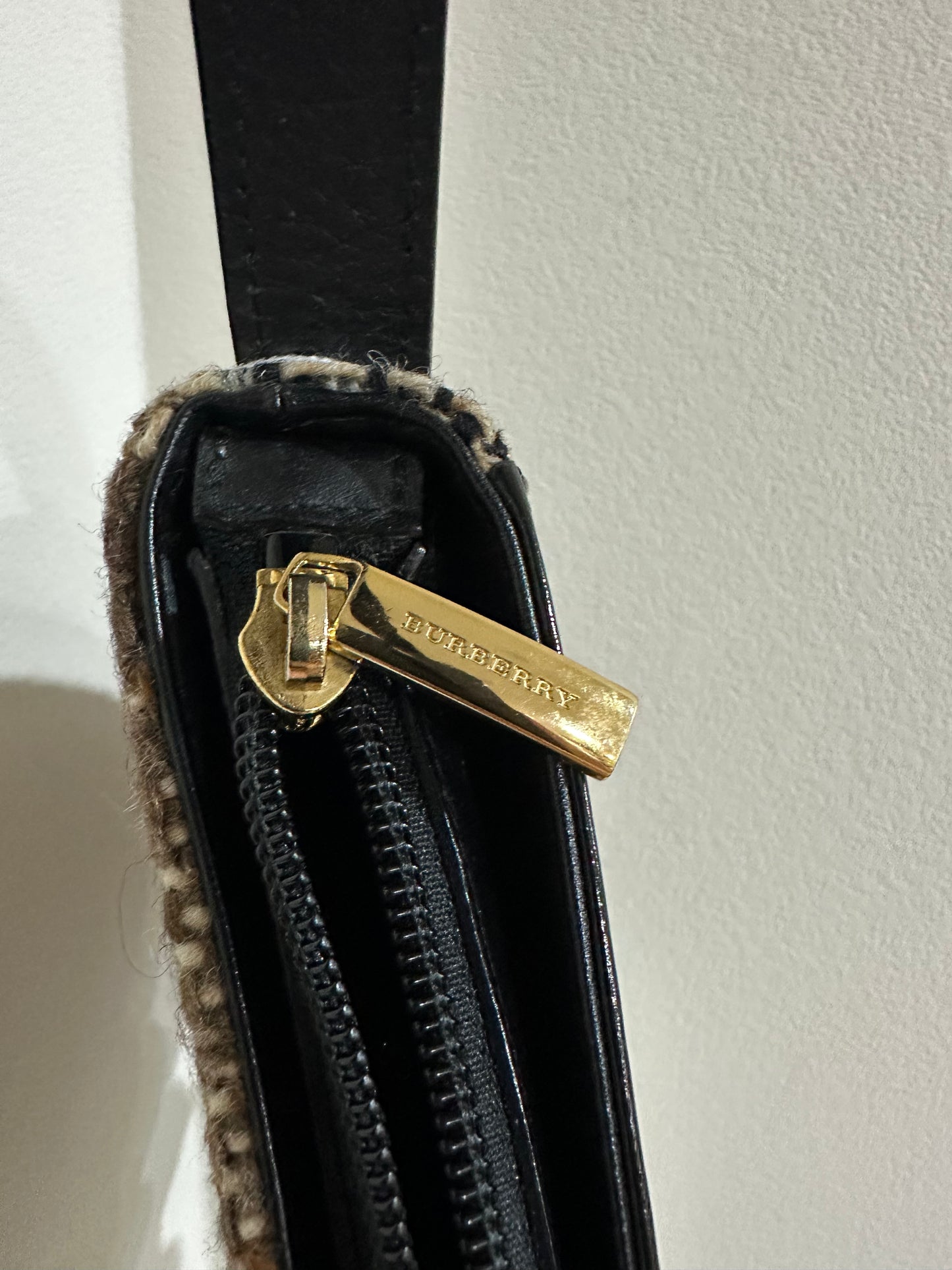 Burberry pouch bag