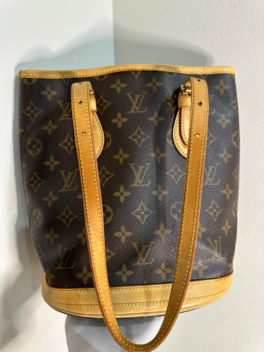 Louis Vuitton Bucket PM