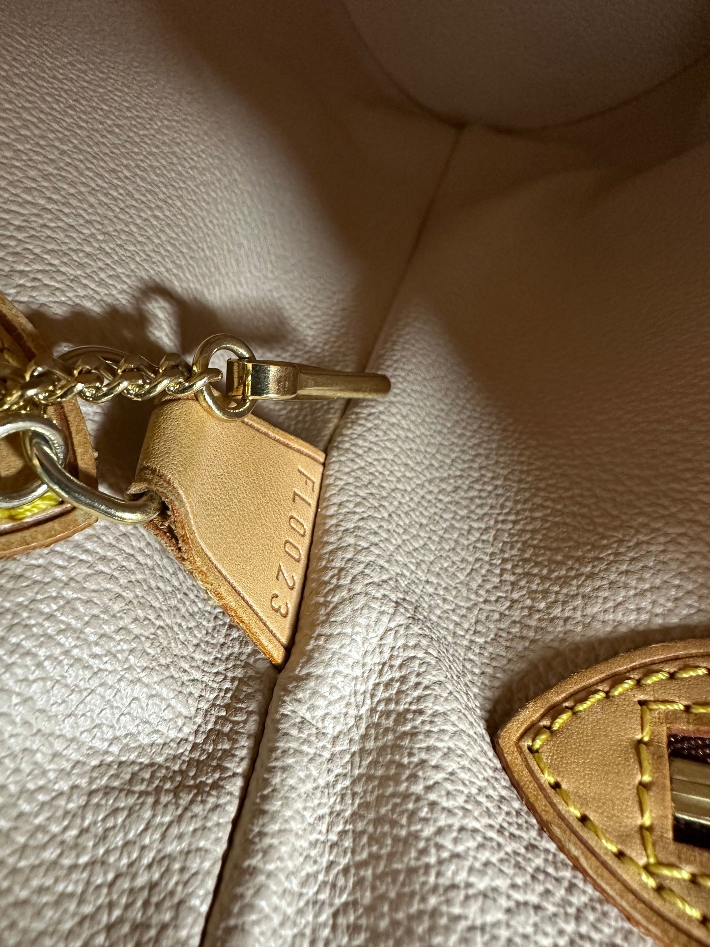 Louis Vuitton Bucket PM