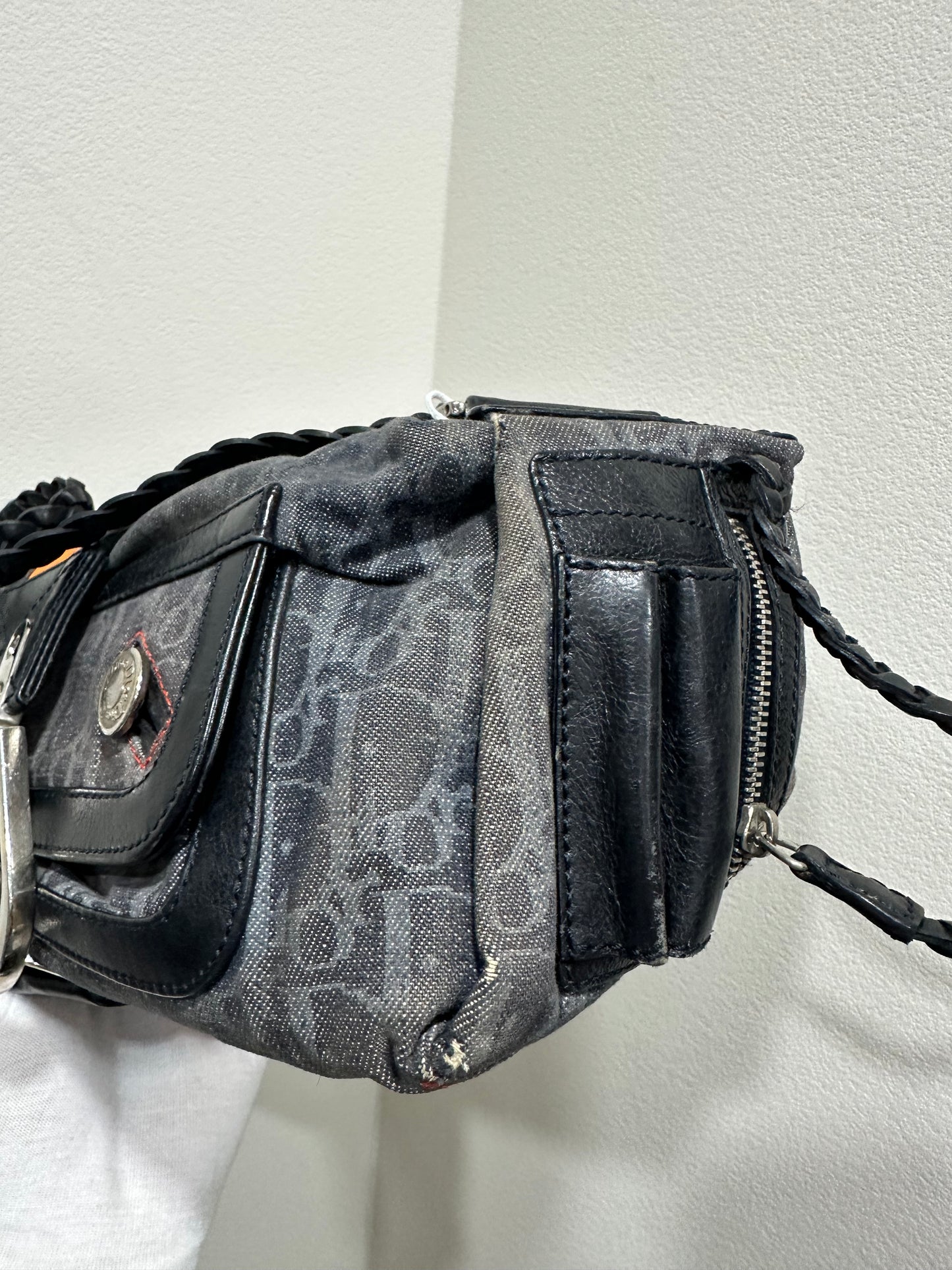 CHRISTIAN DIOR 2005 FW Flight Line Trotter D Logo Hobo Shoulder Bag