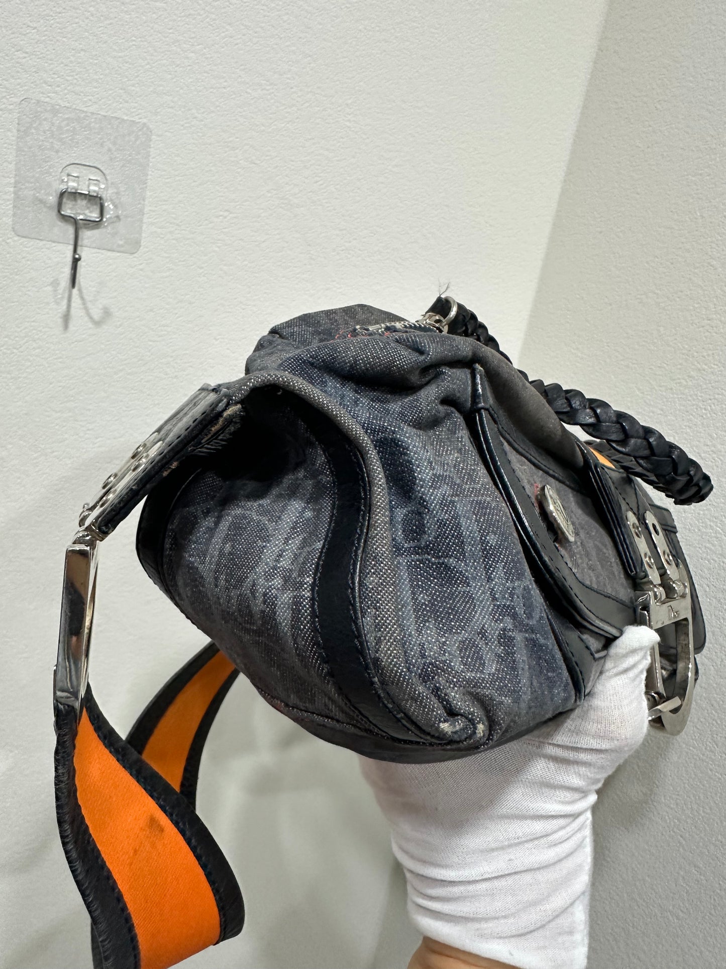 CHRISTIAN DIOR 2005 FW Flight Line Trotter D Logo Hobo Shoulder Bag