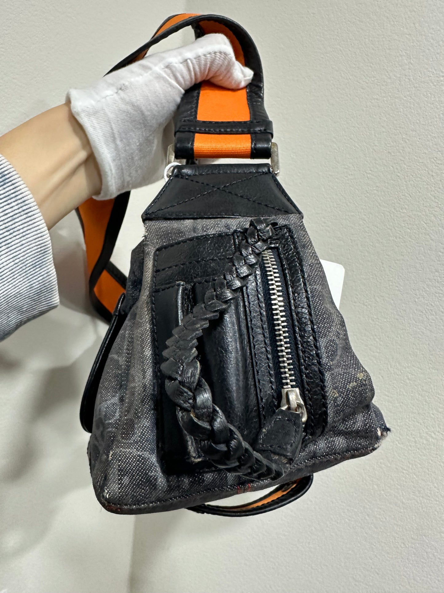 CHRISTIAN DIOR 2005 FW Flight Line Trotter D Logo Hobo Shoulder Bag