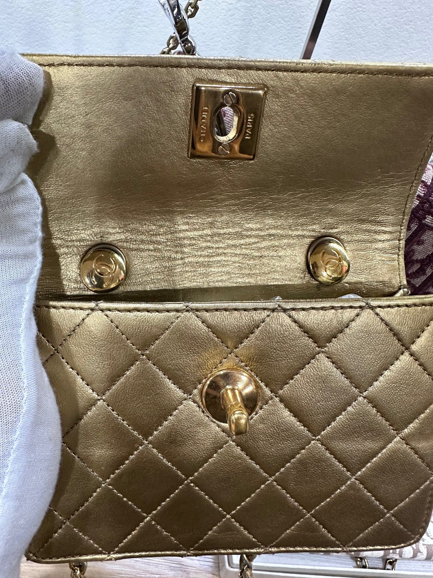 Chanel mini shoulder bag 24K gold 1989〜1991