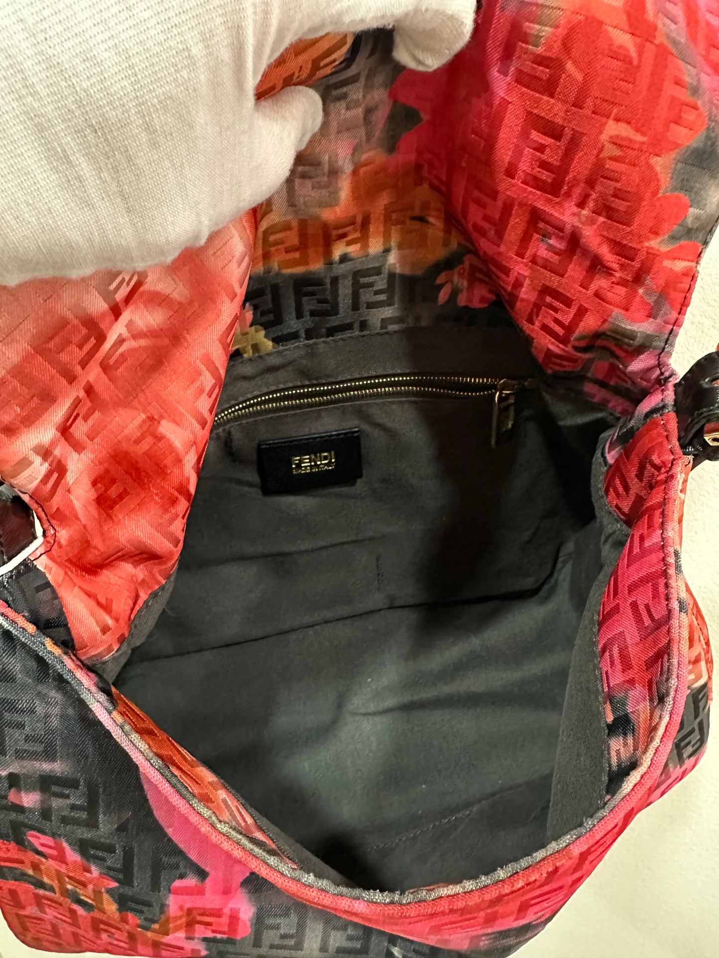 FENDI Mamma Baguette in tela Zucchino rossa