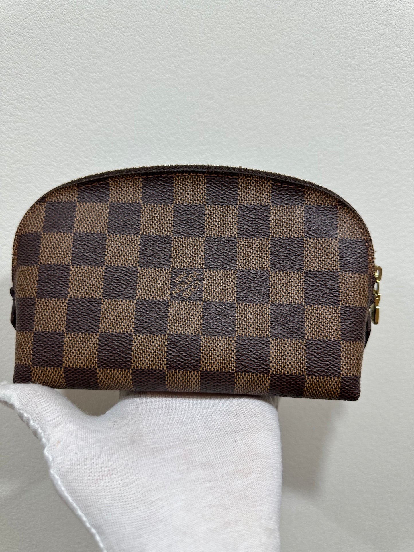 Louis Vuitton damie cosmetic pouch