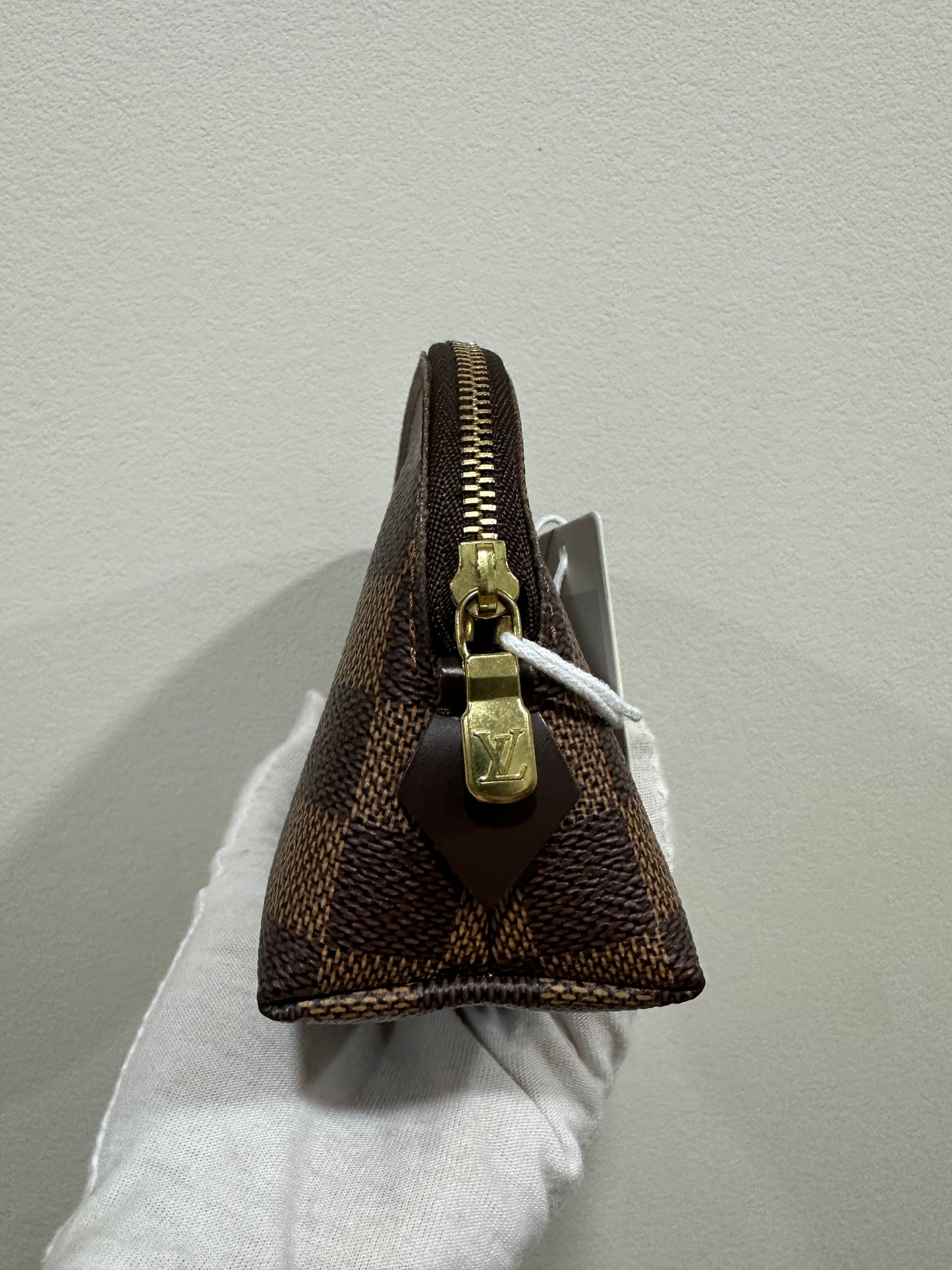 Louis Vuitton damie cosmetic pouch