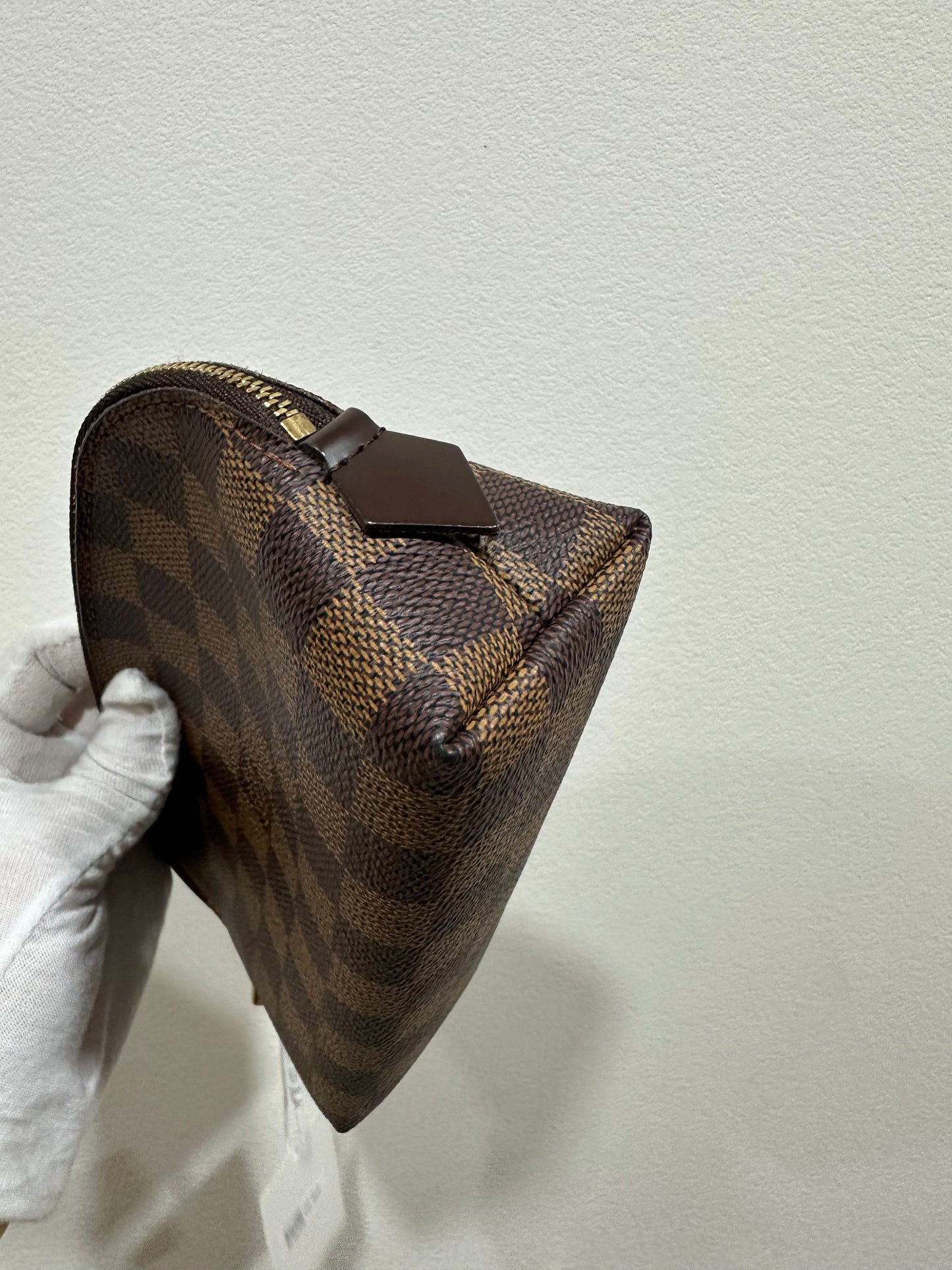 Louis Vuitton damie cosmetic pouch