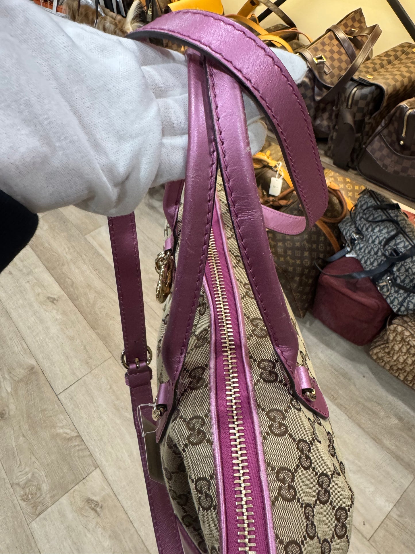 Gucci tote bag strap
