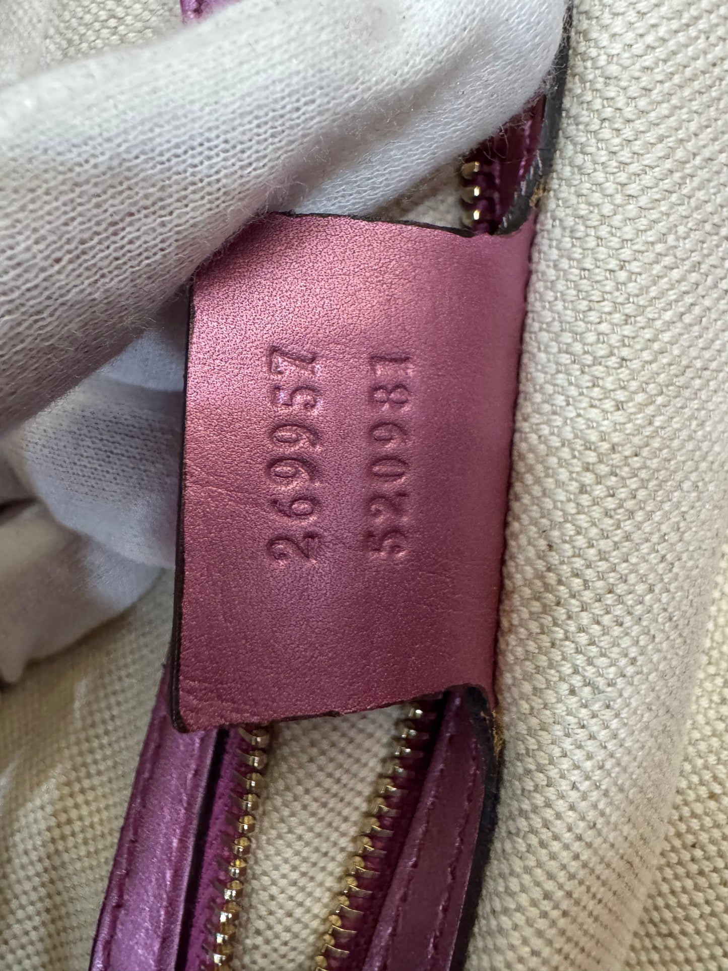 Gucci tote bag strap
